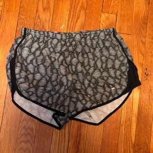 new nike running shorts nwot